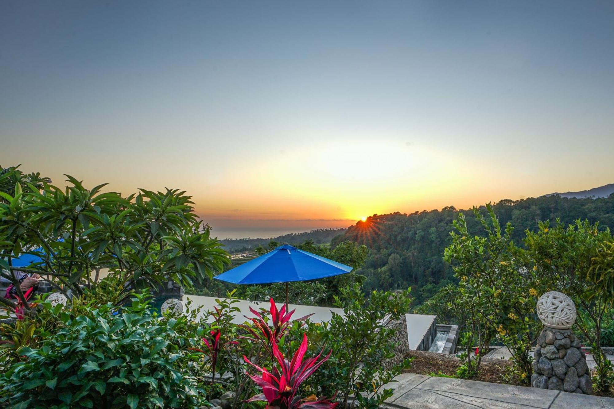 Rinjani Lodge Senaru Exterior photo