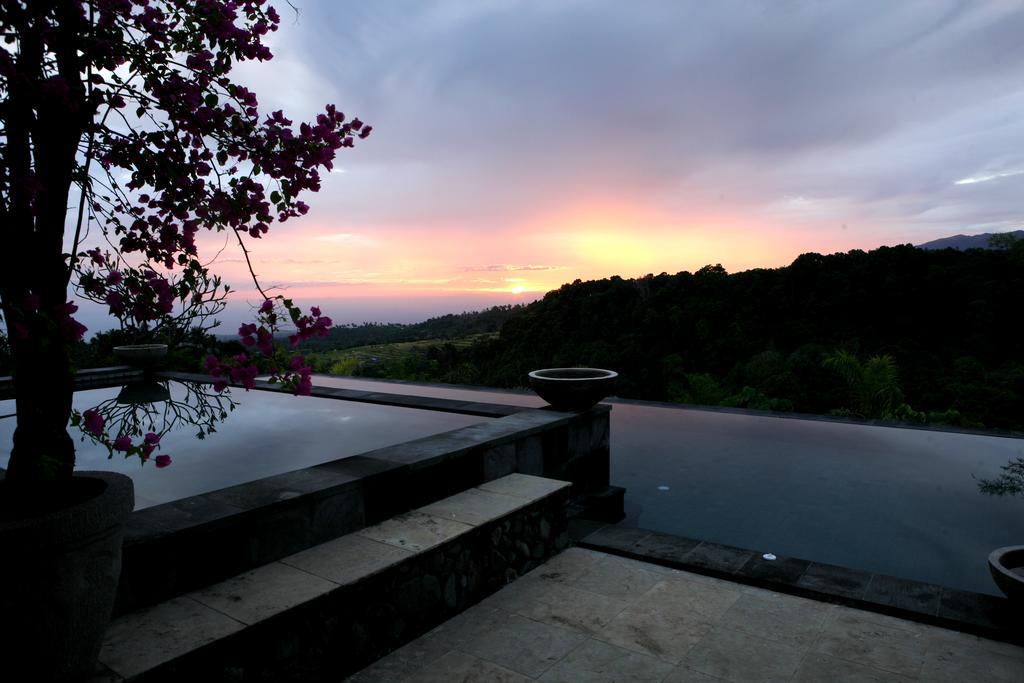Rinjani Lodge Senaru Exterior photo
