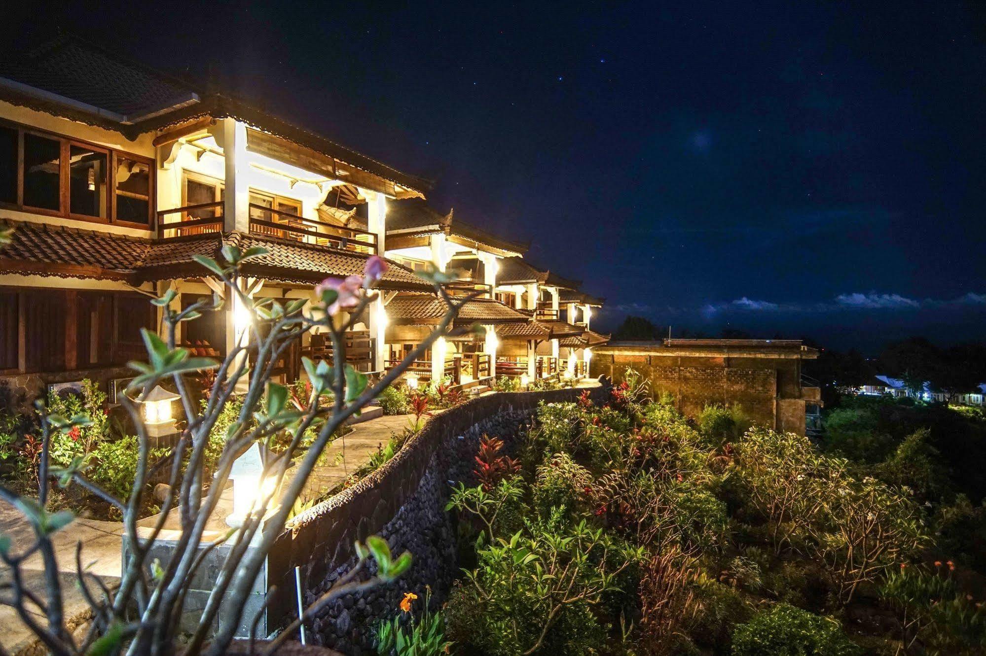 Rinjani Lodge Senaru Exterior photo