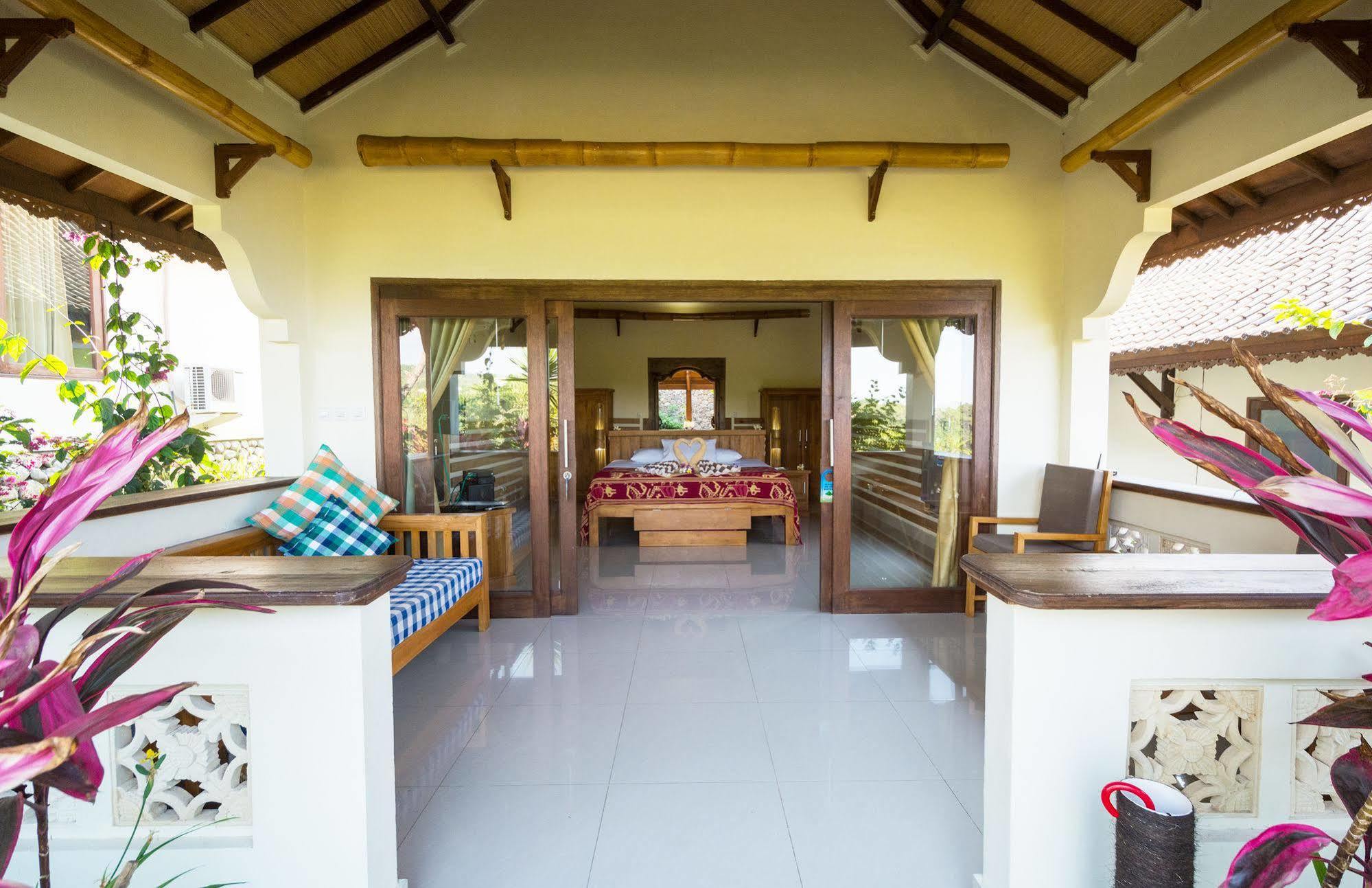Rinjani Lodge Senaru Exterior photo