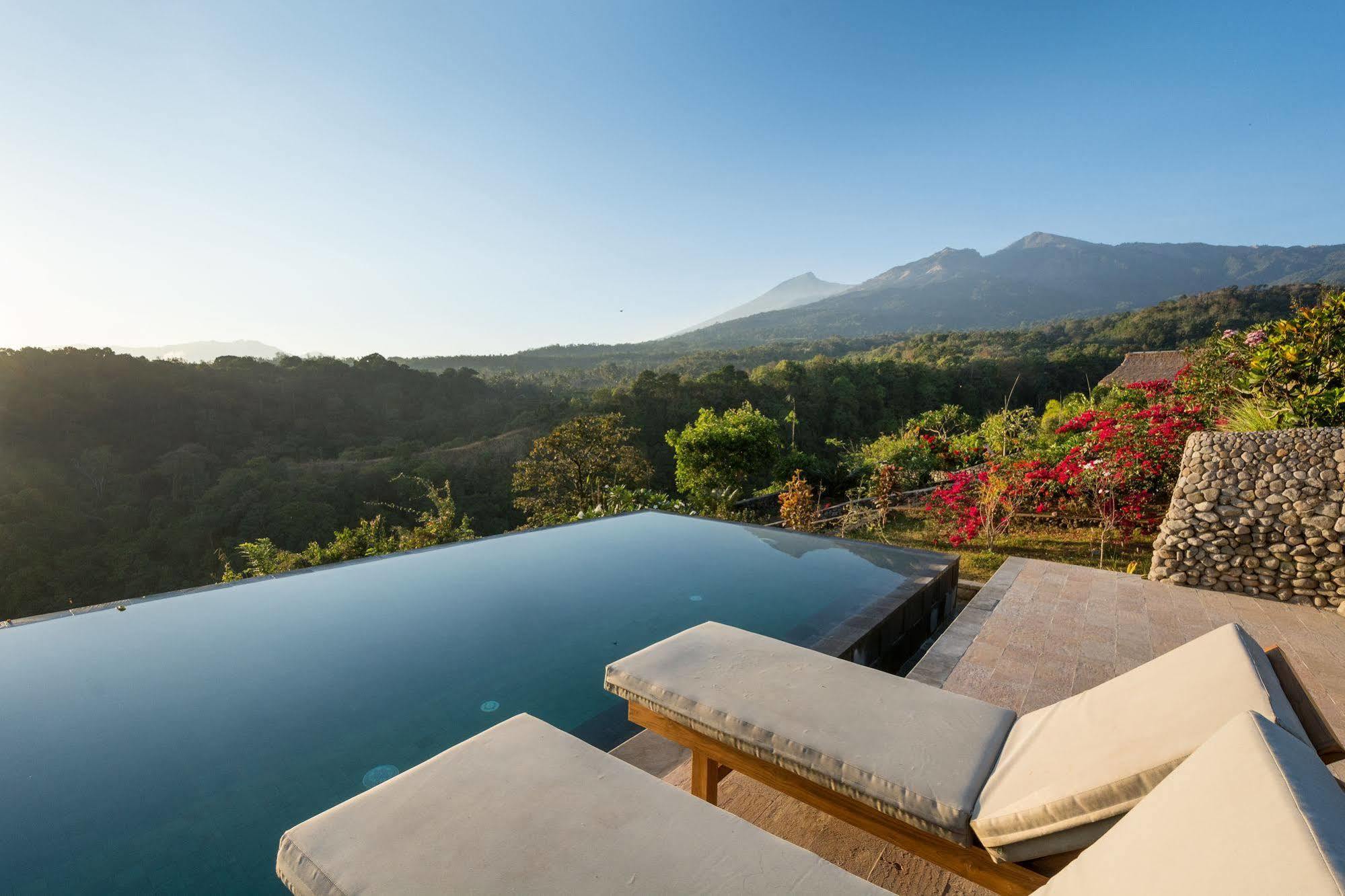Rinjani Lodge Senaru Exterior photo