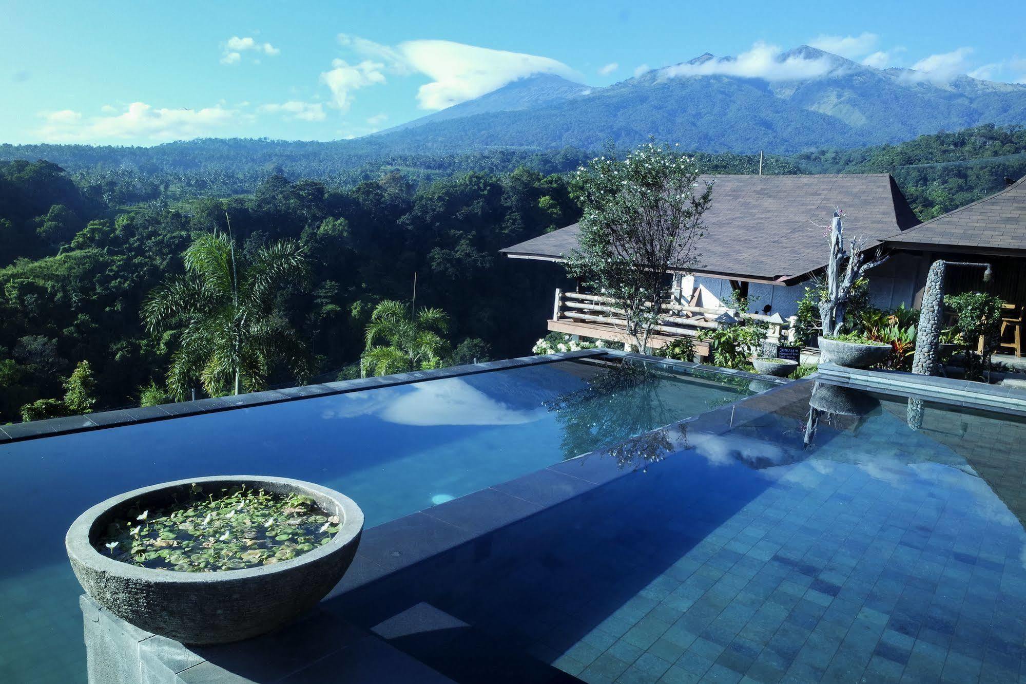 Rinjani Lodge Senaru Exterior photo
